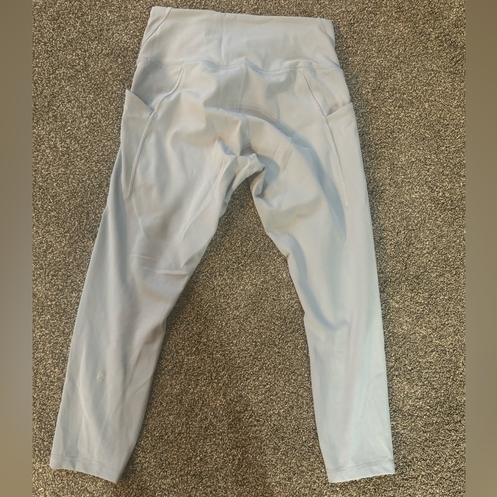 Lululemon Wunder Train High Rise Crop w/Pockets 23”